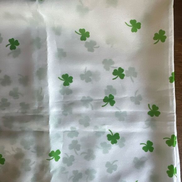 Brendan IRELAND Scarf Irish Shamrock Celtic Souvenir Clover - Picture 3 of 5